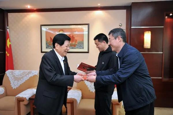 ȫϯһٛ(zng)衶L(zhng)ǳһ