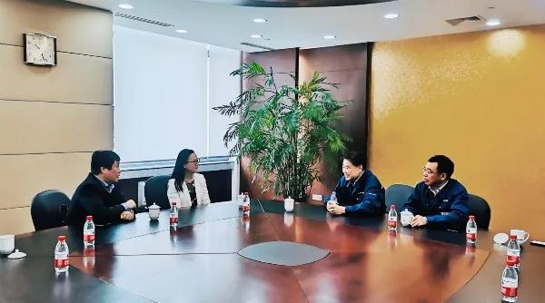 郁霞秋總裁率隊走進(jìn)上海三菱(圖2)